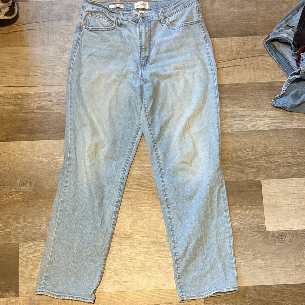 Universal thread high rise straight jean